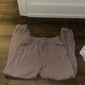 Dark mauve purple aritzia sweatpants
